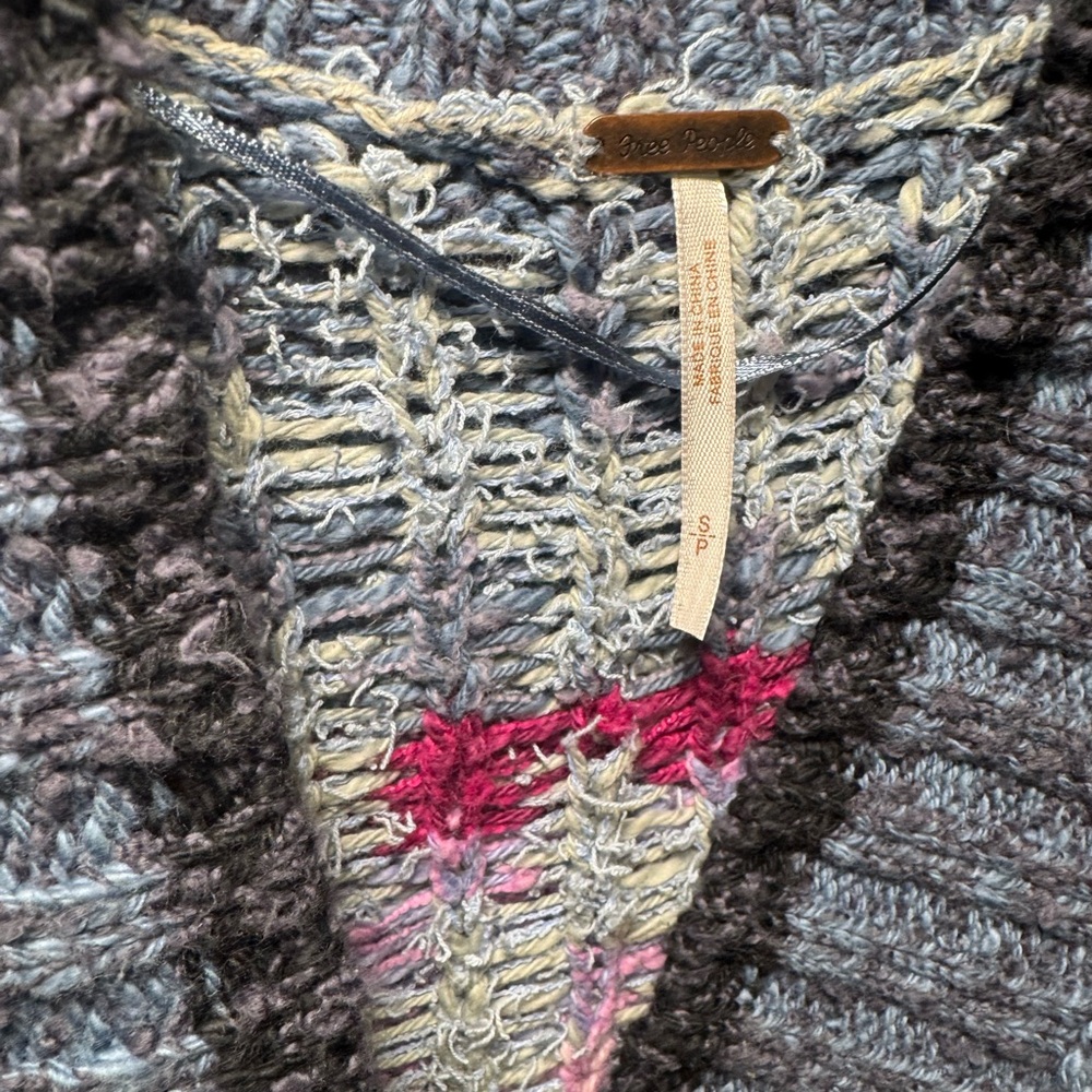 NEW…. Free people Women's blue bell cardigan Sweater size small - Picture 5 of 5